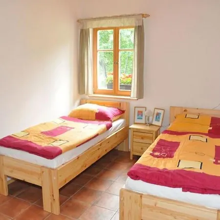 Spacious Group Retreat Dlouhy