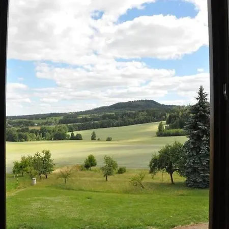 Semesterbostad Spacious Group Retreat