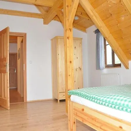Semesterbostad Spacious Group Retreat