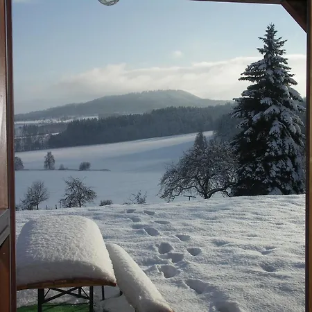 Spacious Group Retreat Vakantiehuis *